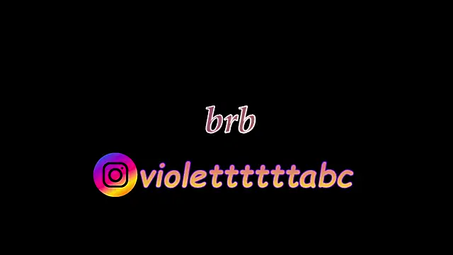 Snapshot of Violetttttta chatting on 10.19.25 Violetttttta online show from 10.19.25