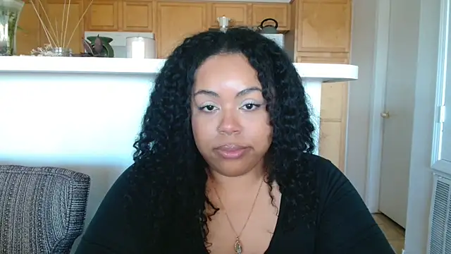 Snapshot of KalaniRose chatting on 10.18.25 KalaniRose online show from 10.18.25