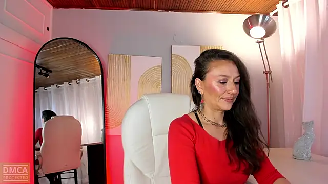 Snapshot of indigo_wild_ chatting on 10.24.25 indigo wild  online show from 10.24.25