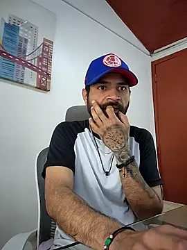 Snapshot of Nateskp_1 chatting on 10.16.25 Nateskp 1 online show from 10.16.25