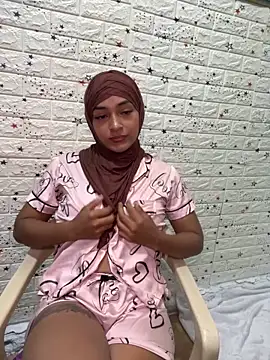 Snapshot of CelestSkyy chatting on 11.08.25 CelestSkyy online show from 11.08.25