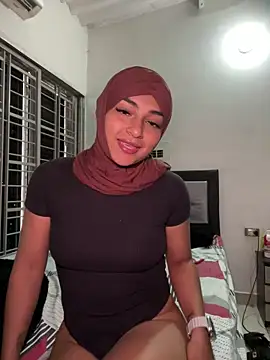 Snapshot of CelestSkyy chatting on 11.27.25 CelestSkyy online show from 11.27.25