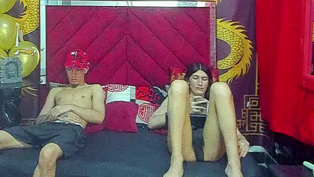 Pride couple online show from 01.17.26