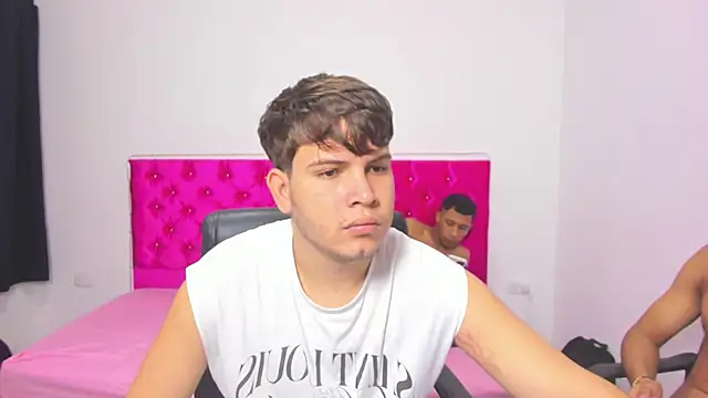 Snapshot of isaac_master77 chatting on 10.24.25 isaac master77 online show from 10.24.25