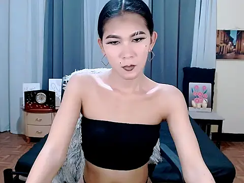 Snapshot of Alicia_Morei chatting on 10.13.25 Alicia Morei online show from 10.13.25