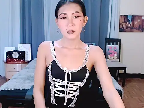 Snapshot of Alicia_Morei chatting on 10.22.25 Alicia Morei online show from 10.22.25