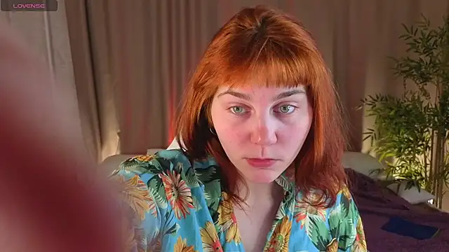 Snapshot of Rene_Shine chatting on 02.05.26 Rene Shine online show from 02.05.26