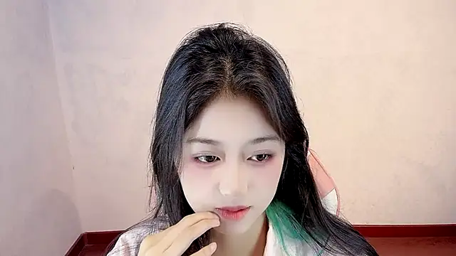 -chenchen online show from 10.15.25