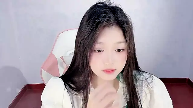 -chenchen online show from 10.18.25