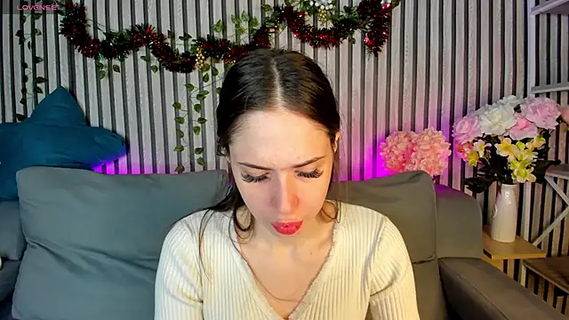 Lana Stones online show from 01.13.26