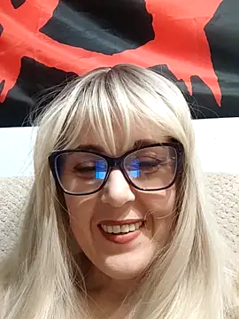 Amelialove42 online show from 11.30.25