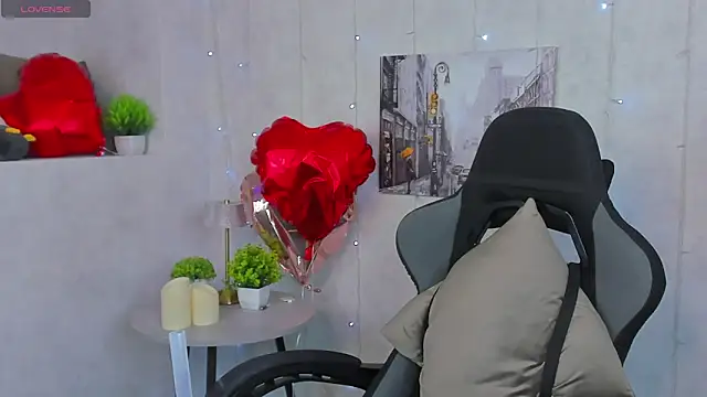 Renesmy Black online show from 03.18.26