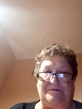 Katherine735 online show from 11.19.25