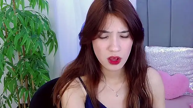 ArielLoove online show from 12.14.25