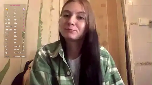 Snapshot of ArianeBhayani chatting on 10.15.25 ArianeBhayani online show from 10.15.25