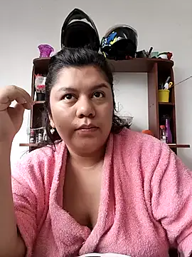 Snapshot of solnechka1 chatting on 10.23.25 solnechka1 online show from 10.23.25