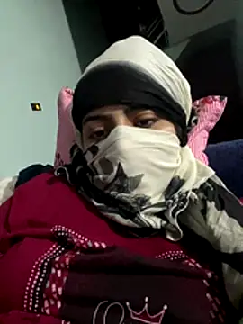 Crazycutiee2 online show from 11.04.25