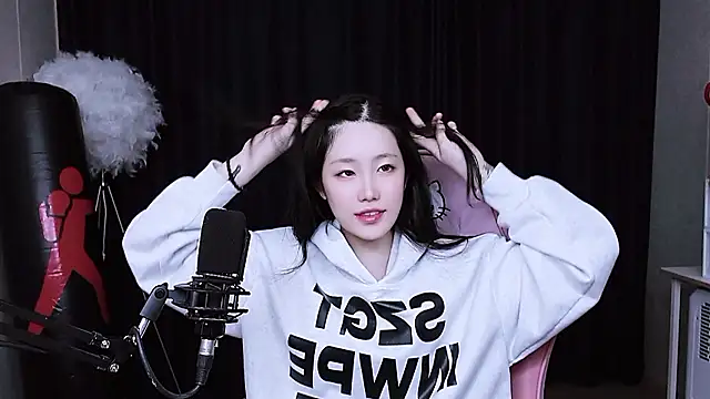 MISA 02 online show from 11.05.25