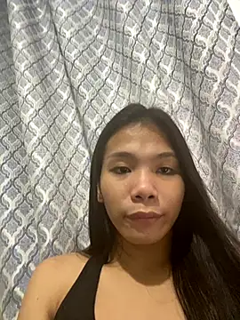 Snapshot of rafaelasweetcum chatting on 10.14.25 rafaelasweetcum online show from 10.14.25