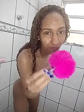 Snapshot of brianecritina chatting on 10.17.25 brianecritina online show from 10.17.25