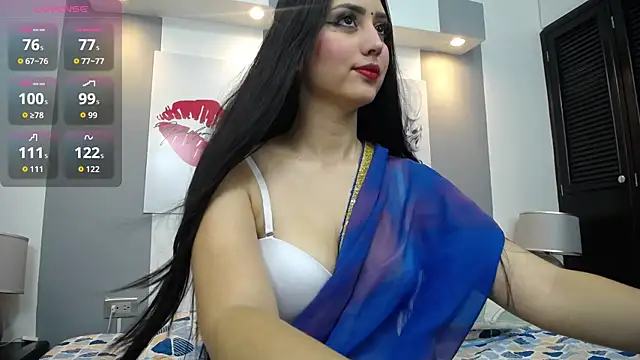 Snapshot of _tahira__ chatting on 10.22.25  tahira   online show from 10.22.25