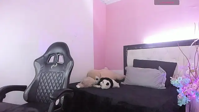 Barbieteeen online show from 04.16.26