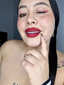 Stefani02 online show from 10.14.25