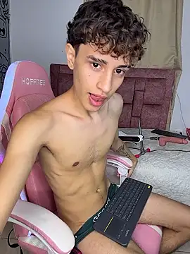 Douglas Lux online show from 01.11.26