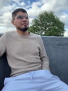 mirallesandbig online show from 11.02.25