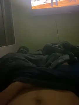 Snapshot of Joven_Modelo chatting on 10.10.25 Joven Modelo online show from 10.10.25