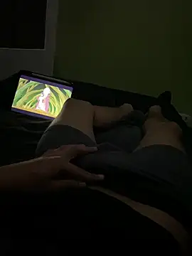 Snapshot of Joven_Modelo chatting on 10.15.25 Joven Modelo online show from 10.15.25