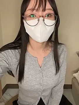 Snapshot of Onami_555 chatting on 10.12.25 Onami 555 online show from 10.12.25