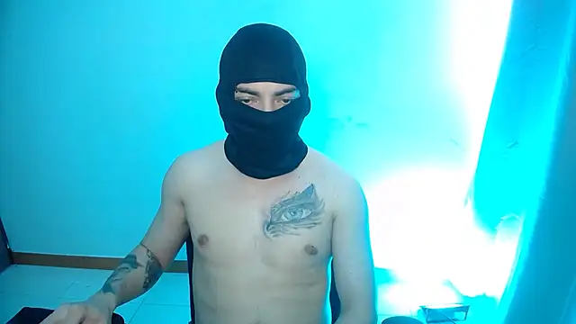 Snapshot of zoro_roronoa96 chatting on 10.26.25 zoro roronoa96 online show from 10.26.25