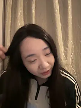 Snapshot of _xiaoniaojiang chatting on 10.19.25  xiaoniaojiang online show from 10.19.25