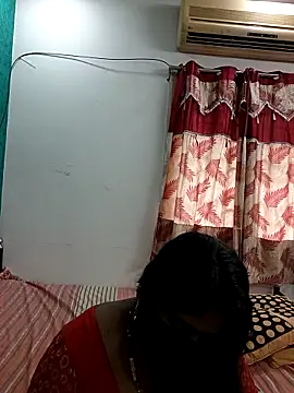 Snapshot of tamil-aunt chatting on 10.17.25 tamil-aunt online show from 10.17.25