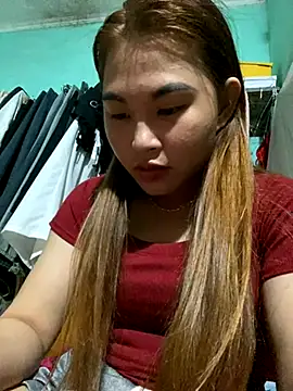 Snapshot of Yan_50299 chatting on 10.10.25 Yan 50299 online show from 10.10.25