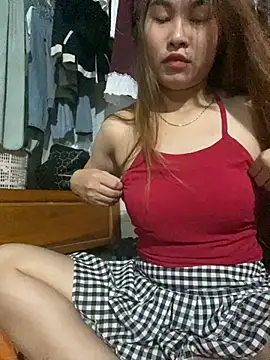 Snapshot of Yan_50299 chatting on 10.19.25 Yan 50299 online show from 10.19.25