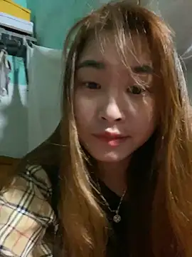 Snapshot of Yan_50299 chatting on 10.22.25 Yan 50299 online show from 10.22.25