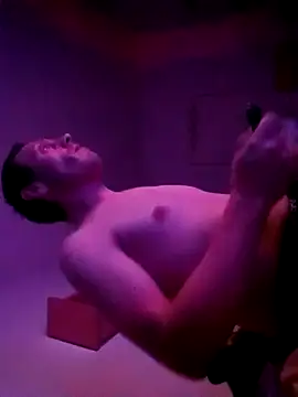 aripuppi95 online show from 11.10.25