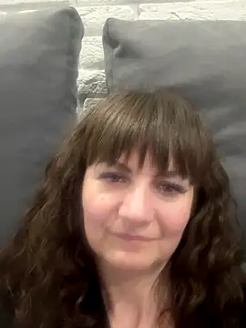 Butterfly8385 online show from 10.28.25