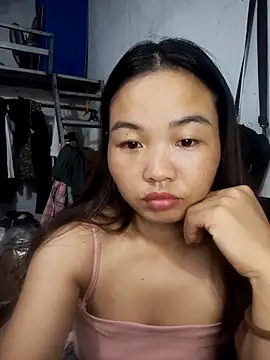 Snapshot of pusi_xinh chatting on 10.16.25 pusi xinh online show from 10.16.25