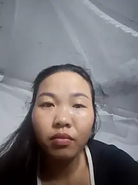 Snapshot of pusi_xinh chatting on 10.18.25 pusi xinh online show from 10.18.25