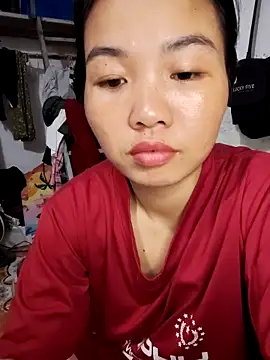 Snapshot of pusi_xinh chatting on 10.20.25 pusi xinh online show from 10.20.25