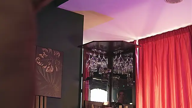 LuxenNoir online show from 07.05.26