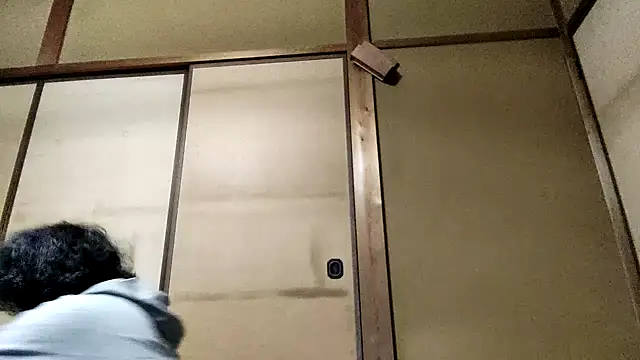 Snapshot of takatinko0721 chatting on 10.18.25 takatinko0721 online show from 10.18.25