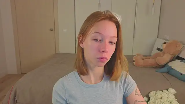 LilyVoise online show from 11.03.25