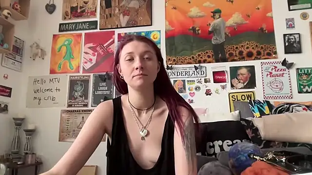 PauliinaBlue online show from 10.15.25