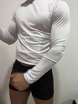 Snapshot of LianScott_ chatting on 10.15.25 LianScott  online show from 10.15.25