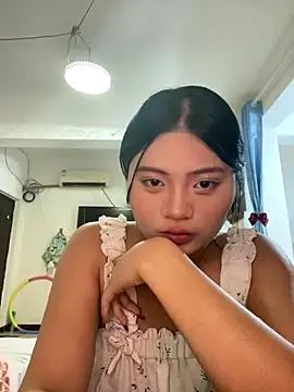 lan-xinh1 online show from 10.18.25