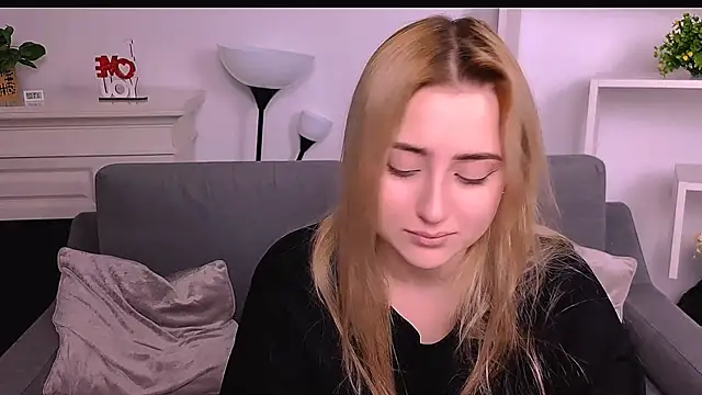 Lulu   Moon online show from 03.03.26